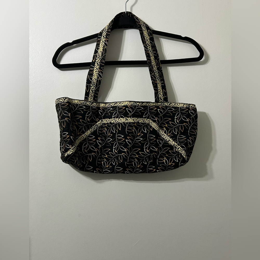 Cloth bag single snap closure and outside pocket